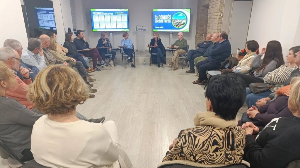 Equip de Junts per Tortosa al carrer